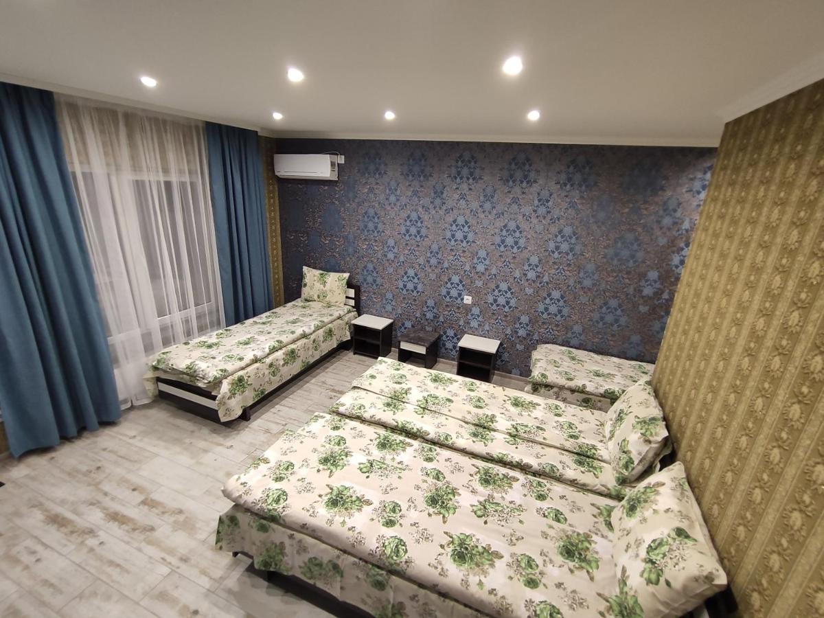 Karavan Hotel Bila Krynytsya  Exterior foto