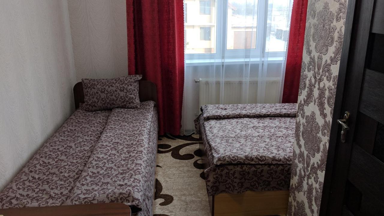 Karavan Hotel Bila Krynytsya  Exterior foto