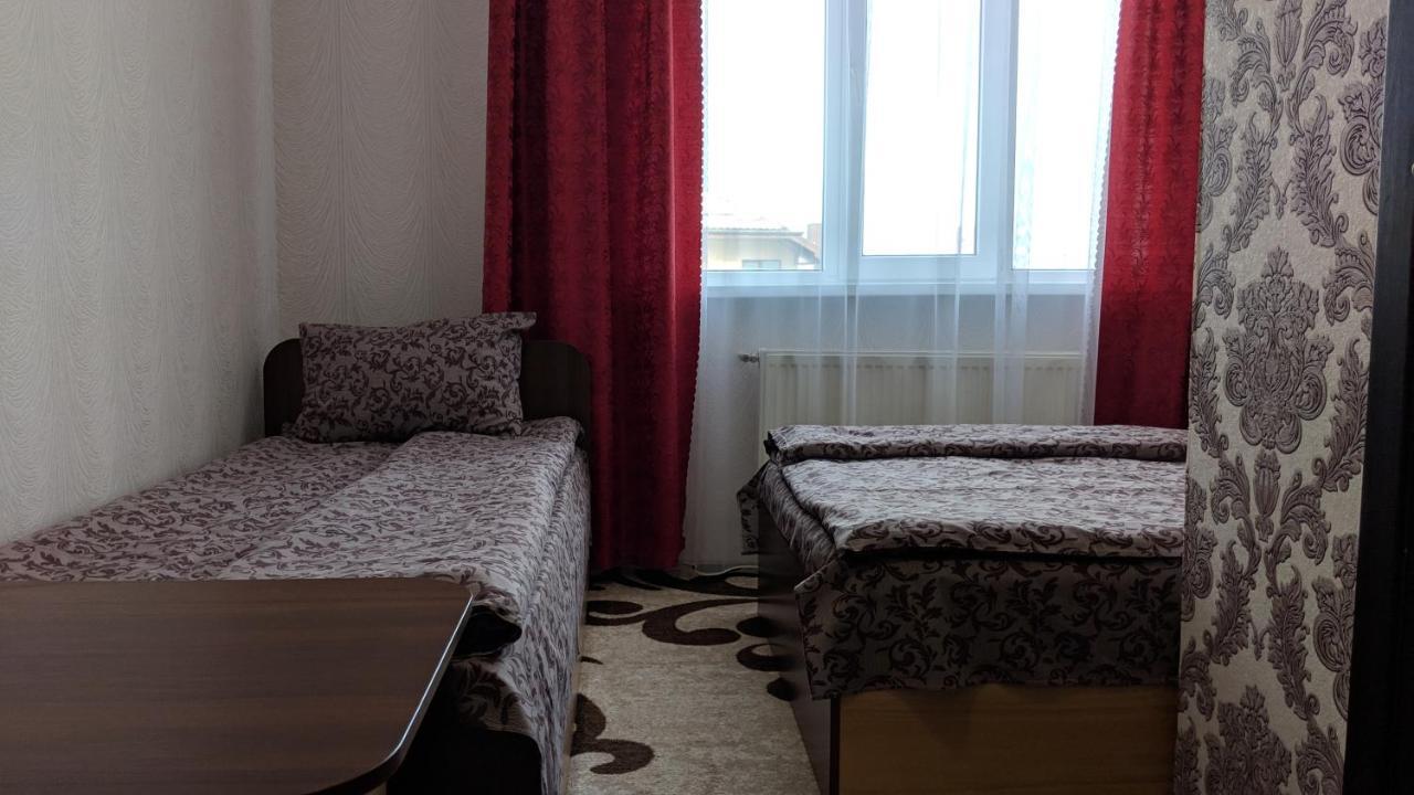 Karavan Hotel Bila Krynytsya  Exterior foto